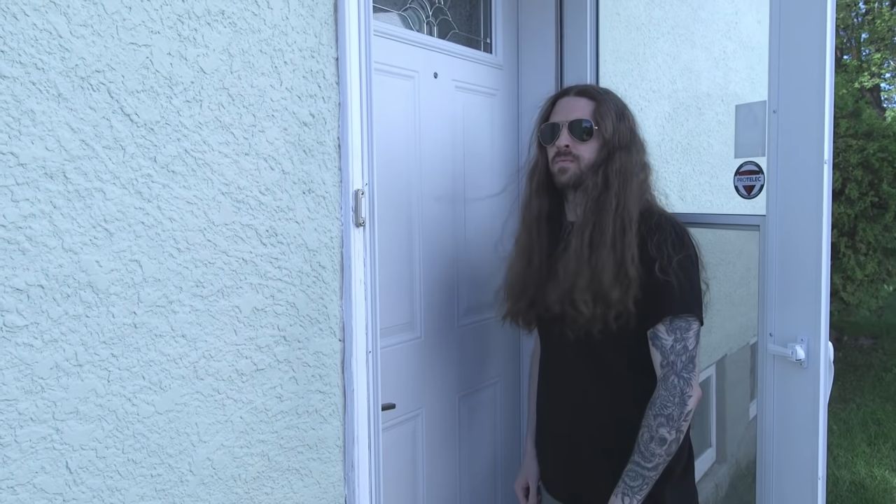 Como é que os bateristas batem às portas? [vídeo] • LOUD!