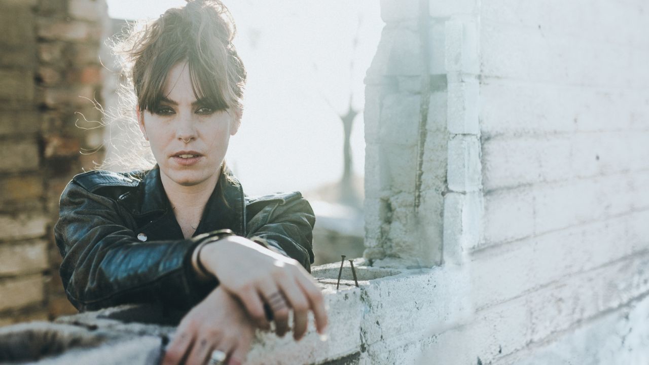 EMMA RUTH RUNDLE: Já há finalmente novas datas para os concertos em